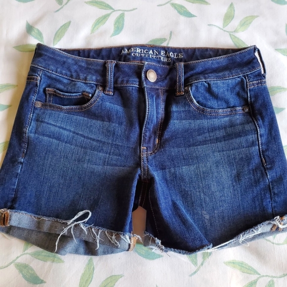 American Eagle Outfitters Pants - American Eagle Cut-Off Midi Darkwash Denim Shorts 6 X4 360 Super Stretch Waist